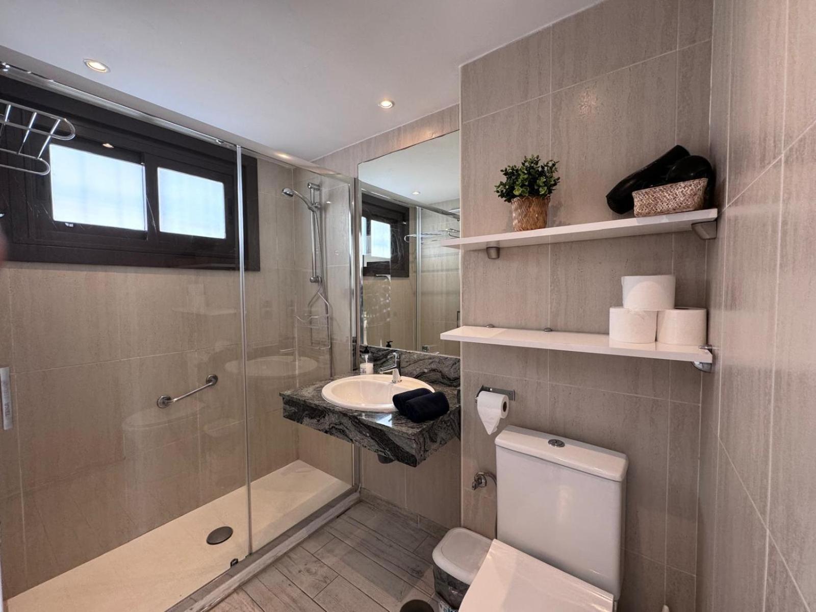 Aloha Playa Studio Sea Views เบนัลมาเดนา ภายนอก รูปภาพ